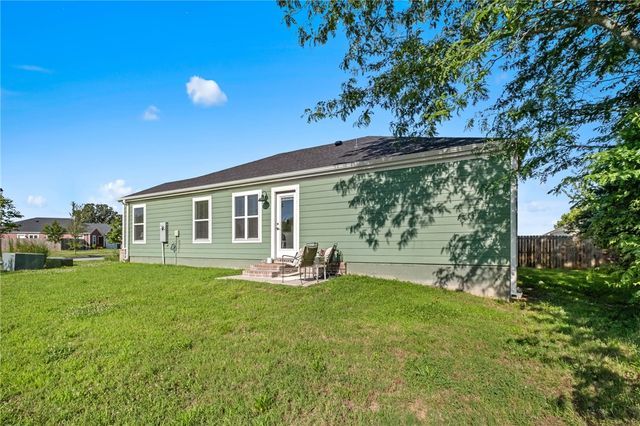 5788 W Greens Chapel Road, Fayetteville, AR 72704