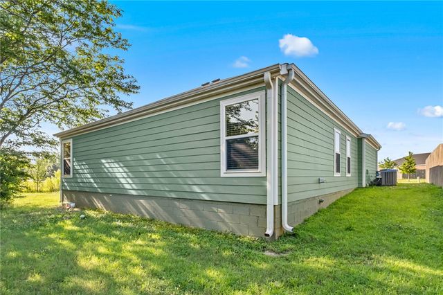 5788 W Greens Chapel Road, Fayetteville, AR 72704