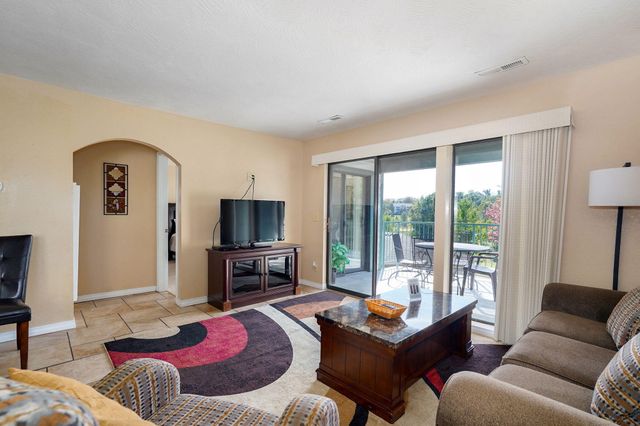 2700 Green Mountain Drive 2, Branson, MO 65616