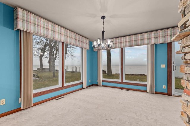 W7199 FIRELANE 2 LANE, Menasha, WI 54942