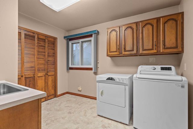 W7199 FIRELANE 2 LANE, Menasha, WI 54942