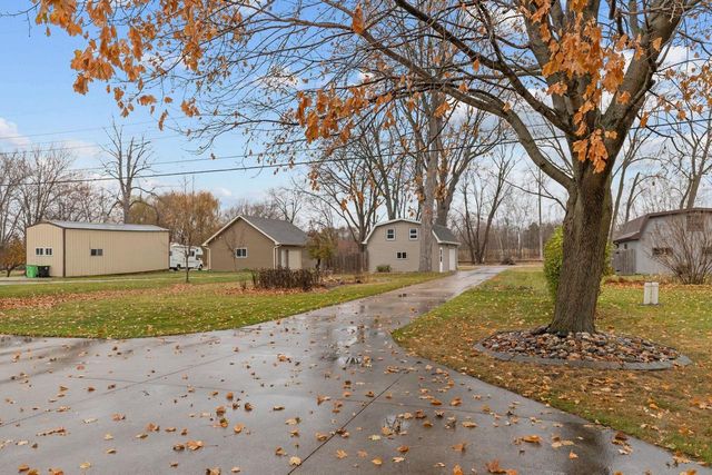 W7199 FIRELANE 2 LANE, Menasha, WI 54942