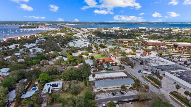 820 SW Palm City Road, Stuart, FL 34994