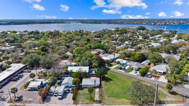 820 SW Palm City Road, Stuart, FL 34994