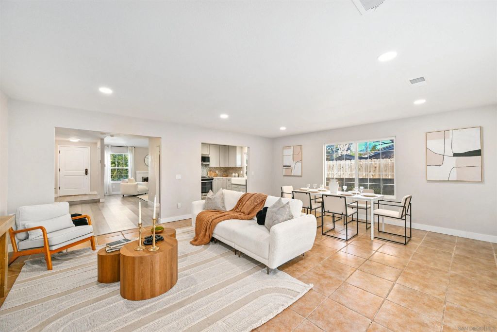 13133 Calle De Las Rosas, San Diego, CA 92129