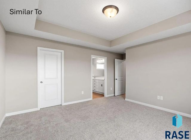 2005 N Valley View Rd Road, Sioux Falls, SD 57107