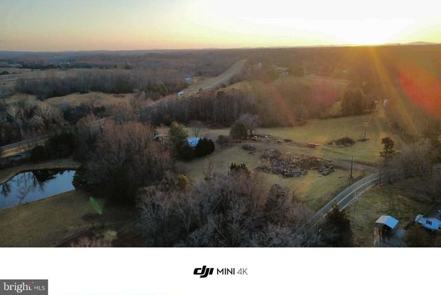 729 CELT RD, Stanardsville, VA 22973