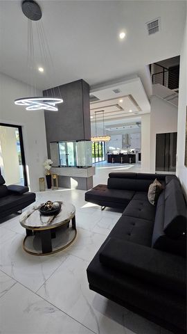 3207 S MANHATTAN AVENUE, Tampa, FL 33629