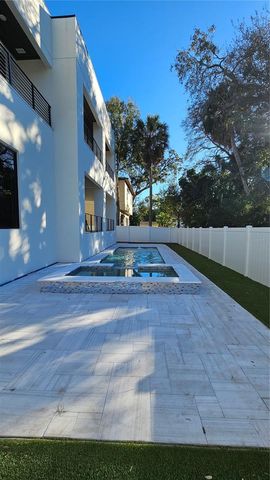 3207 S MANHATTAN AVENUE, Tampa, FL 33629