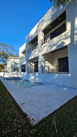 3207 S MANHATTAN AVENUE, Tampa, FL 33629