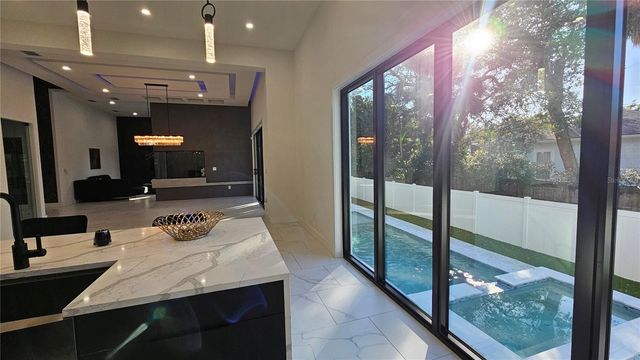 3207 S MANHATTAN AVENUE, Tampa, FL 33629