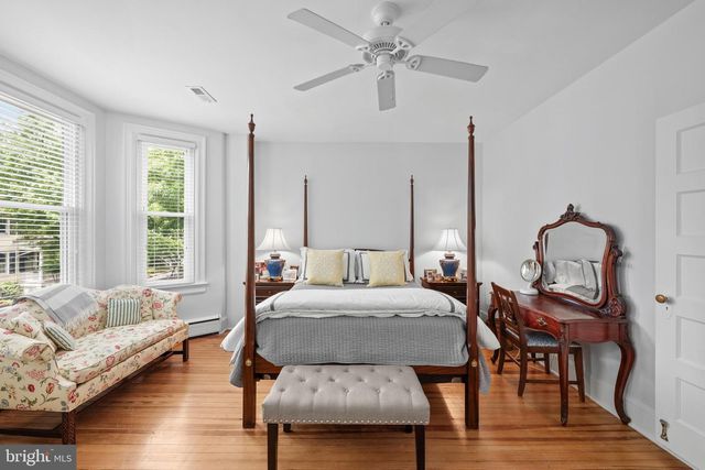 2219 HALL PL NW, Washington, DC 20007