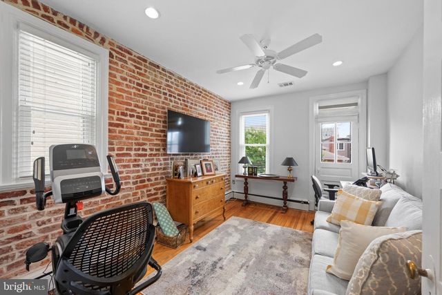2219 HALL PL NW, Washington, DC 20007