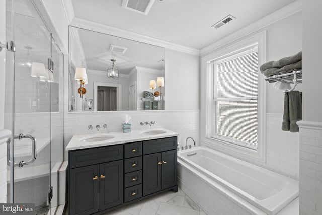 2219 HALL PL NW, Washington, DC 20007