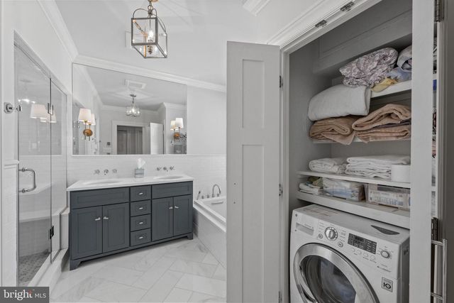 2219 HALL PL NW, Washington, DC 20007