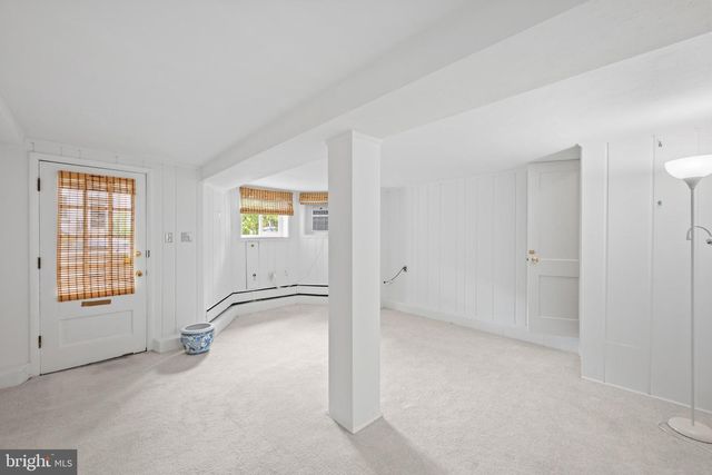 2219 HALL PL NW, Washington, DC 20007