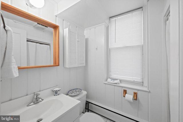2219 HALL PL NW, Washington, DC 20007