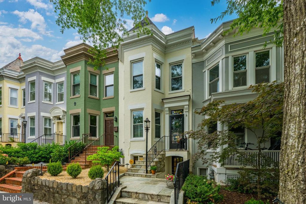 2219 HALL PL NW, Washington, DC 20007