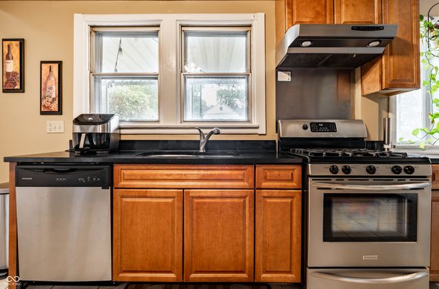 675 Woodruff Place West Drive, Indianapolis, IN 46201