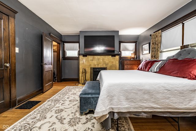 675 Woodruff Place West Drive, Indianapolis, IN 46201