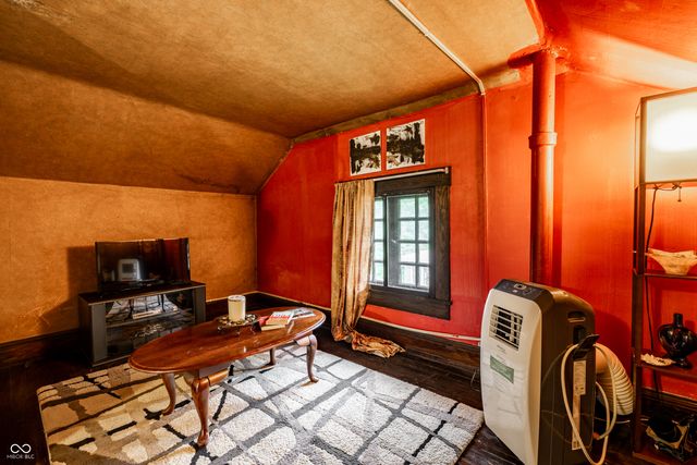 675 Woodruff Place West Drive, Indianapolis, IN 46201