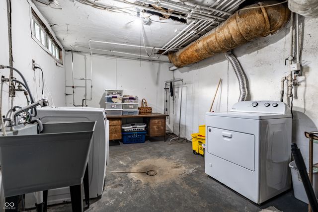 675 Woodruff Place West Drive, Indianapolis, IN 46201