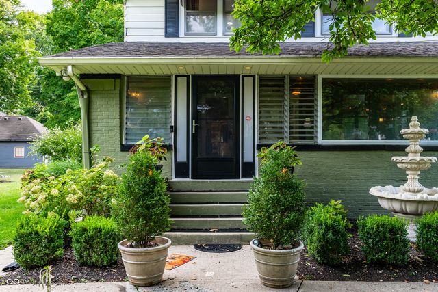 675 Woodruff Place West Drive, Indianapolis, IN 46201