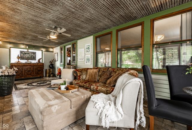 675 Woodruff Place West Drive, Indianapolis, IN 46201