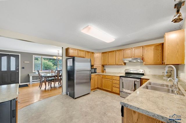 2337 JANET ST, Rapid City, SD 57702