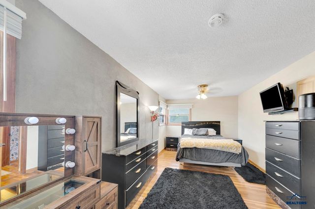 2337 JANET ST, Rapid City, SD 57702