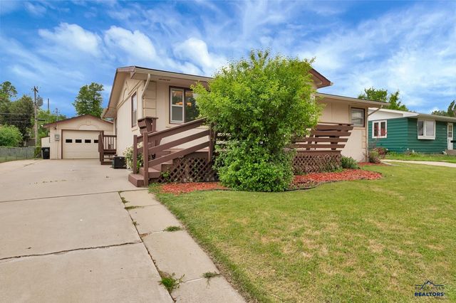 2337 JANET ST, Rapid City, SD 57702