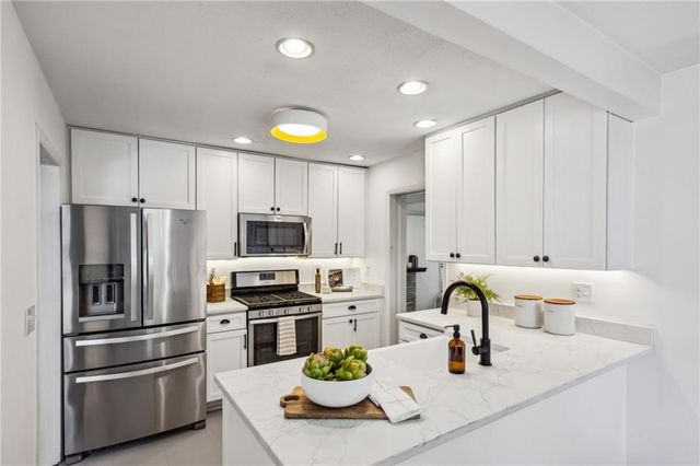 2129 Arlington NE Avenue, Atlanta, GA 30324