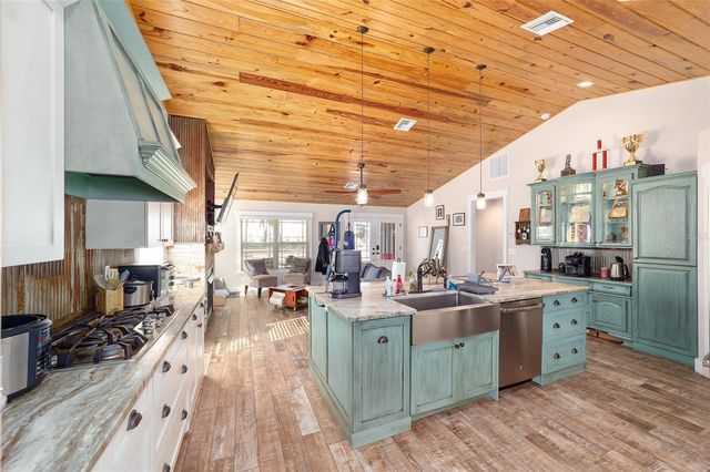 14245 SE 25TH AVENUE, Summerfield, FL 34491