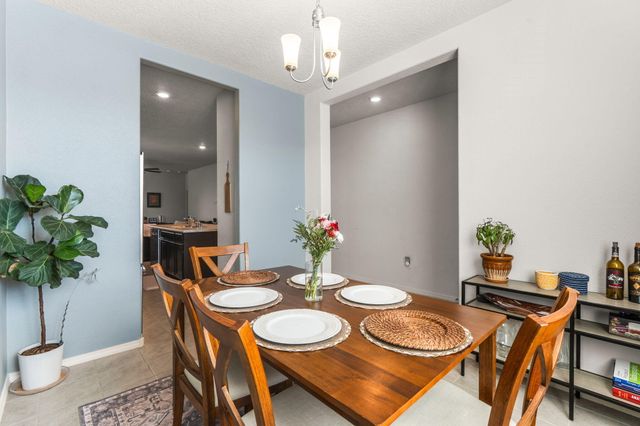 53 Tome Vista Drive, Los Lunas, NM 87031