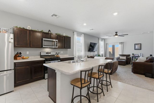 53 Tome Vista Drive, Los Lunas, NM 87031