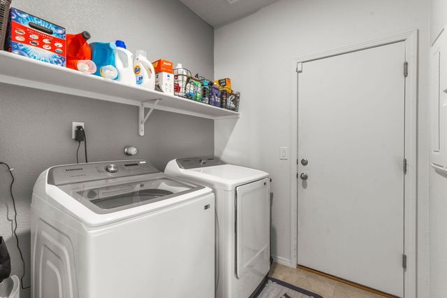 53 Tome Vista Drive, Los Lunas, NM 87031