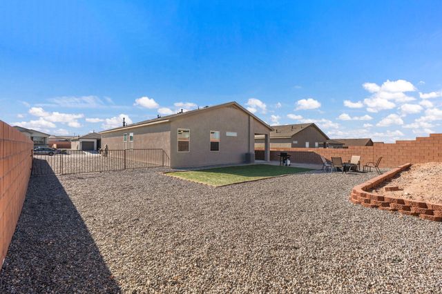 53 Tome Vista Drive, Los Lunas, NM 87031