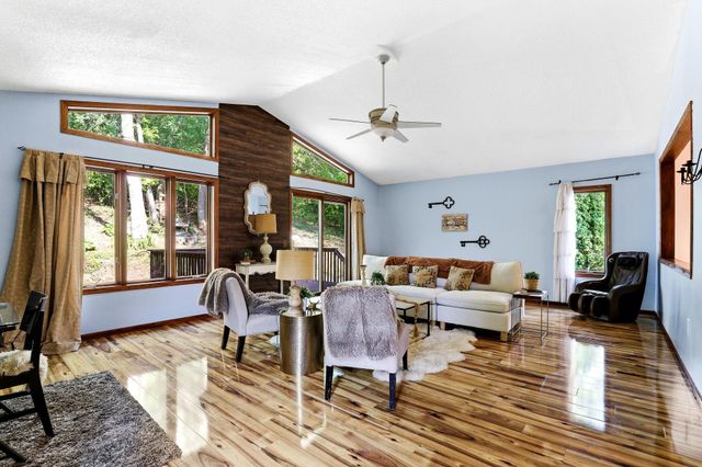 13229 Court Place, Burnsville, MN 55337