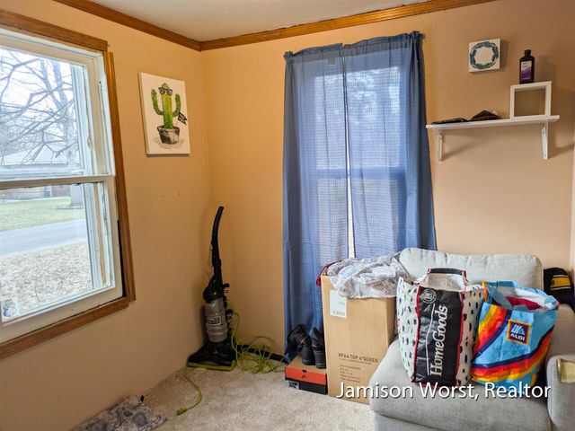 48 S Kenwood Street, Muskegon, MI 49442