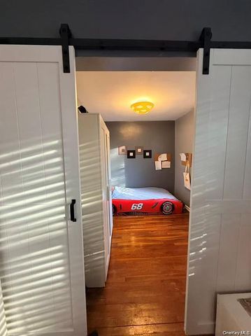 224-24 Union Tpke 4N, Oakland Gardens, NY 11364