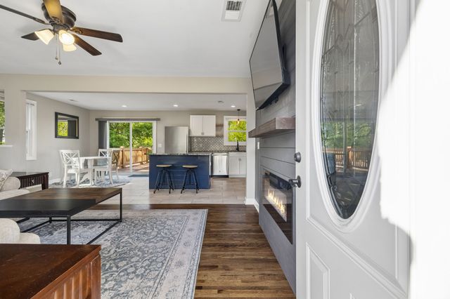 330 Alta Loma Rd, Goodlettsville, TN 37072