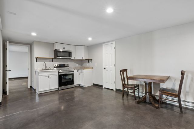 330 Alta Loma Rd, Goodlettsville, TN 37072