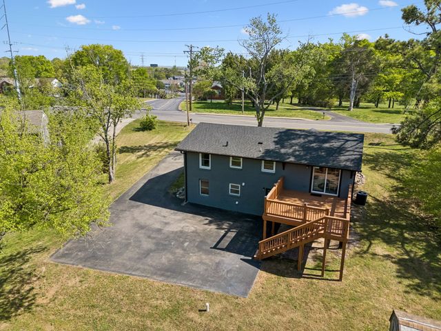 330 Alta Loma Rd, Goodlettsville, TN 37072