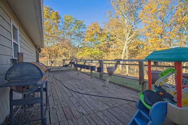 20407 Thunder Ridge Road, Eminence, MO 65466