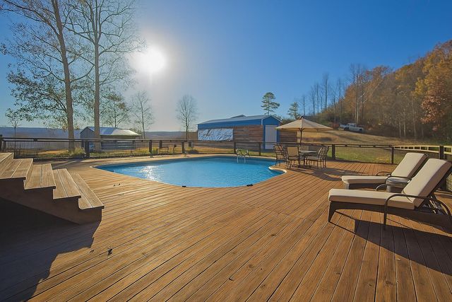 20407 Thunder Ridge Road, Eminence, MO 65466