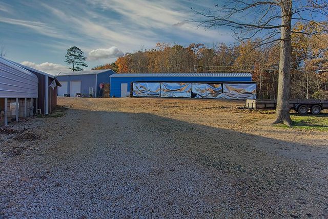 20407 Thunder Ridge Road, Eminence, MO 65466