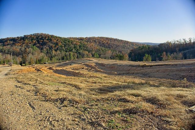 20407 Thunder Ridge Road, Eminence, MO 65466