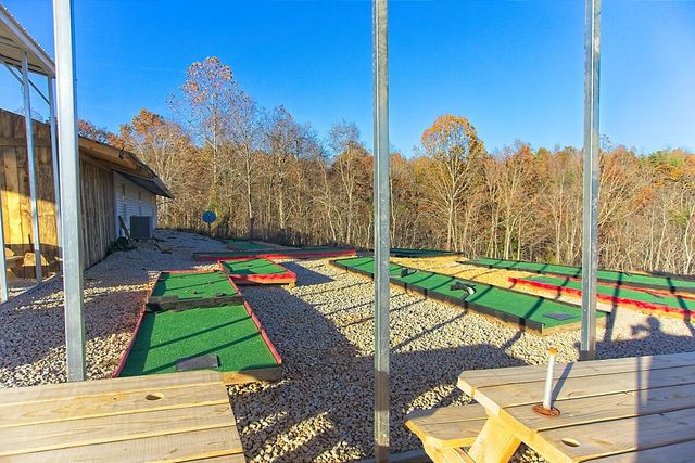 20407 Thunder Ridge Road, Eminence, MO 65466