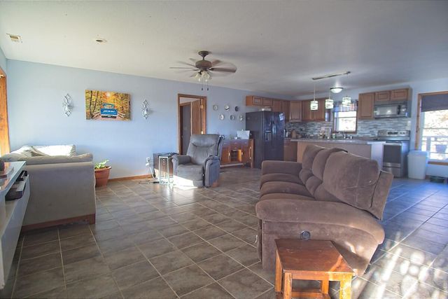 20407 Thunder Ridge Road, Eminence, MO 65466