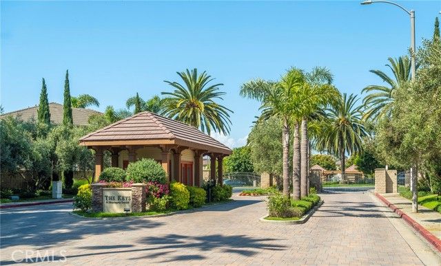 7676 Park Bay Drive, Huntington Beach, CA 92648